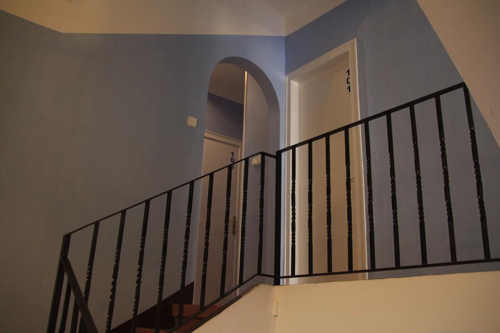 Hostal Portbou Eksteriør bilde