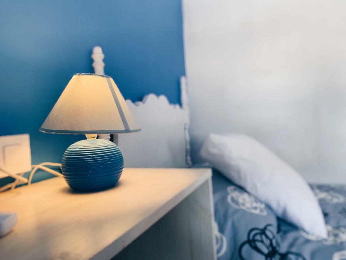 Hostal Portbou Eksteriør bilde