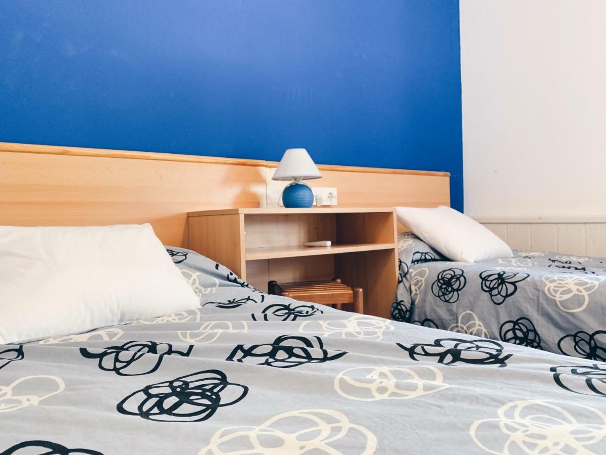 Hostal Portbou Eksteriør bilde