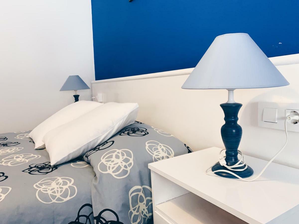 Hostal Portbou Eksteriør bilde
