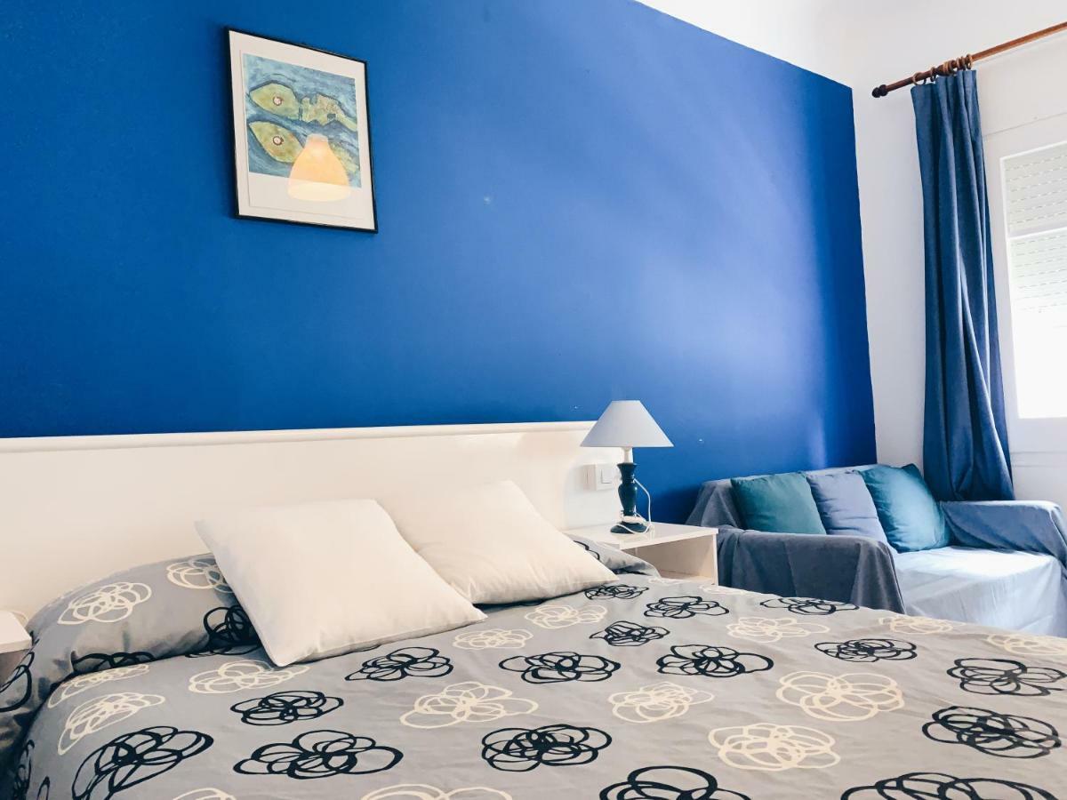 Hostal Portbou Eksteriør bilde
