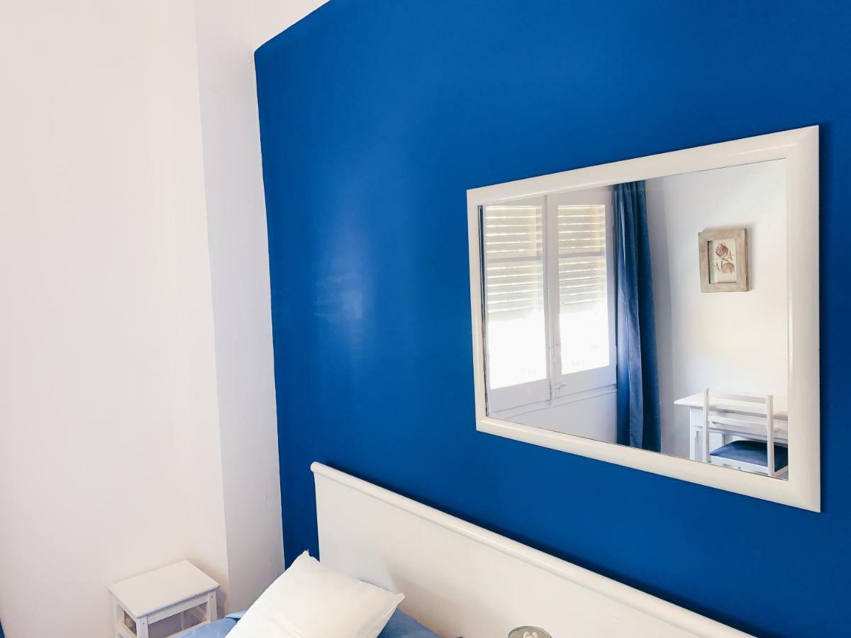 Hostal Portbou Eksteriør bilde